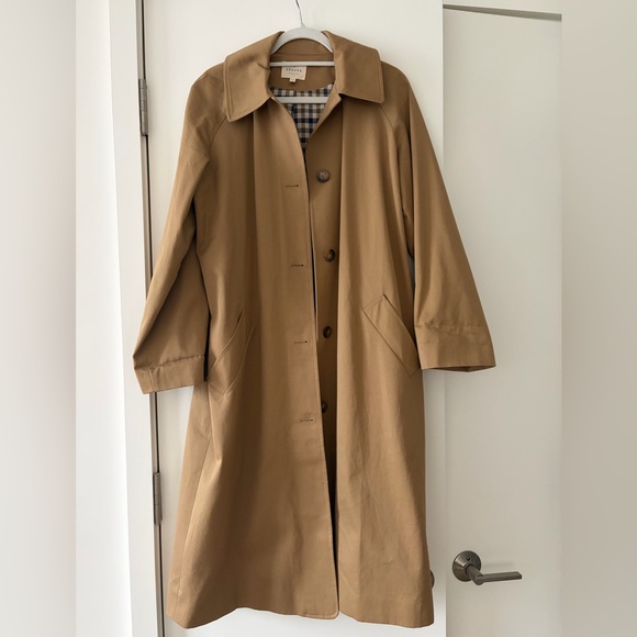 Sezane Clyde coat in camel (size 4)
